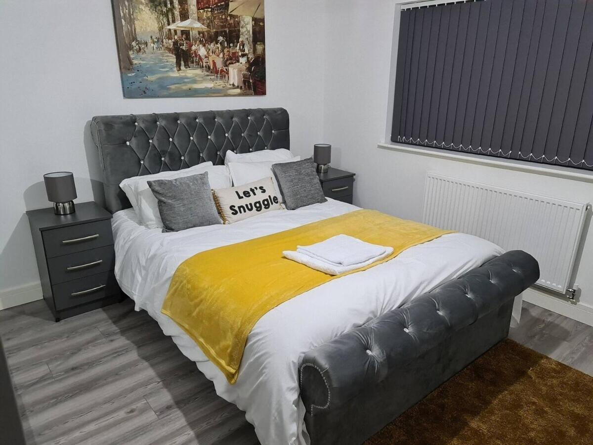 Sav Apartments - 2 Bed Cosy Flat Saffron לייסטר חדר תמונה